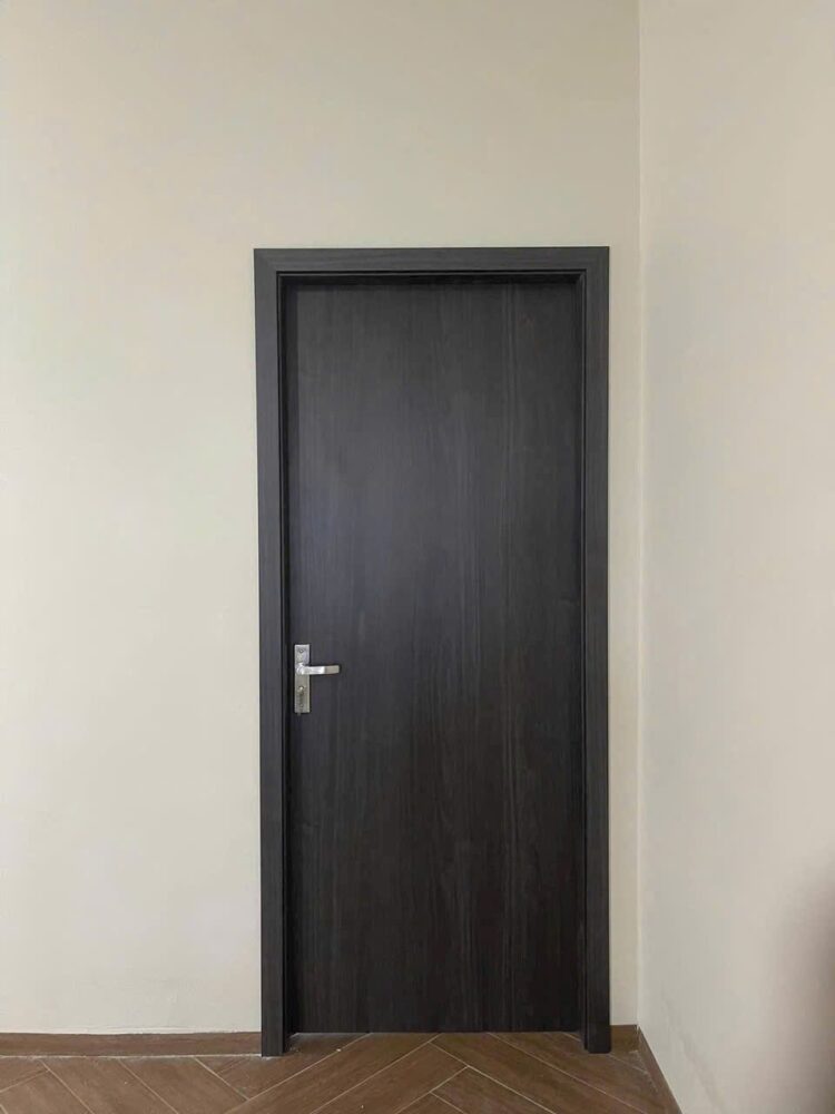 Composite cánh phẳng